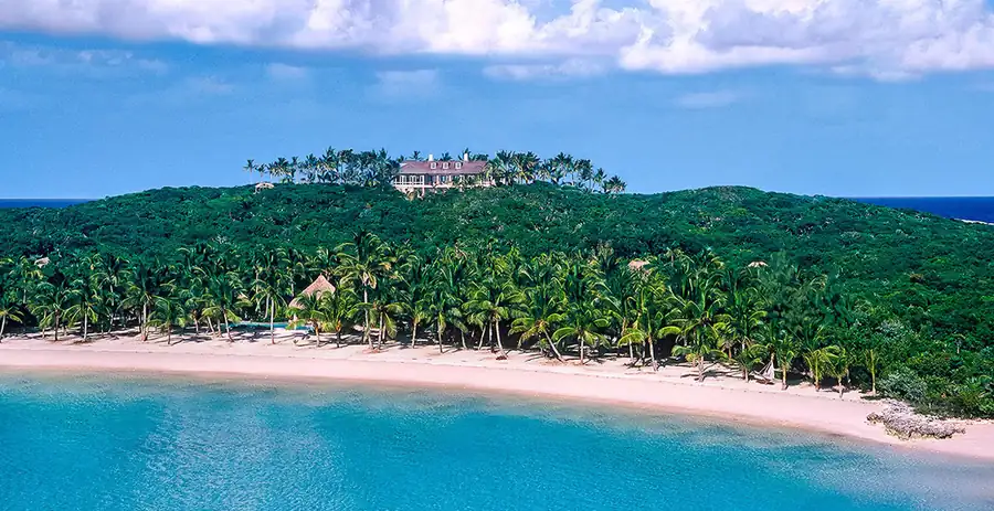 Luxury villas in Private Islands