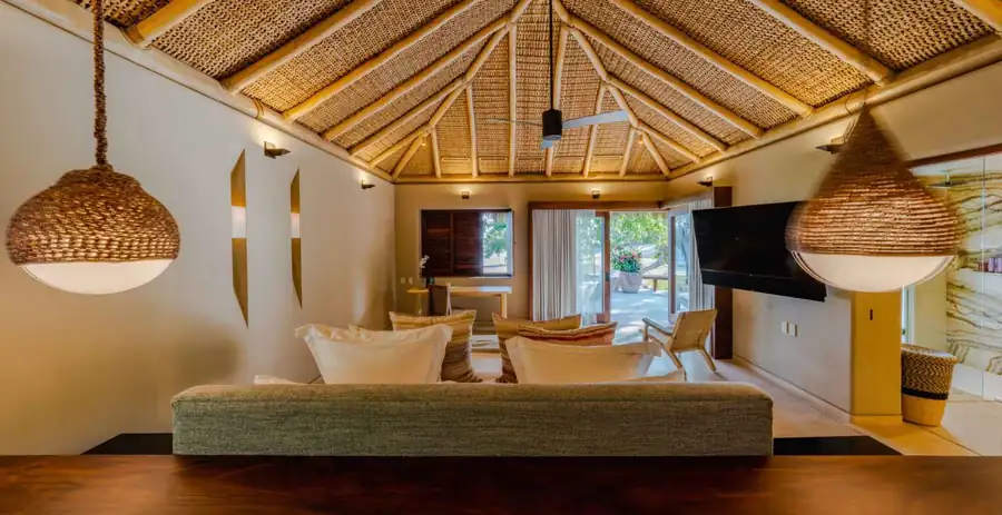 Casa Akama