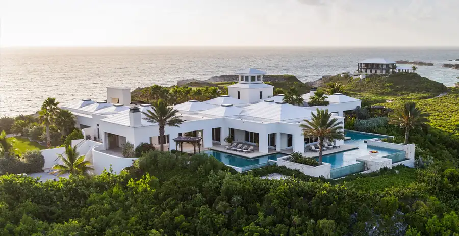 Luxury villas in Bahamas