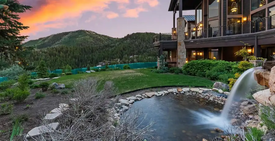 Sky Ridge Retreat