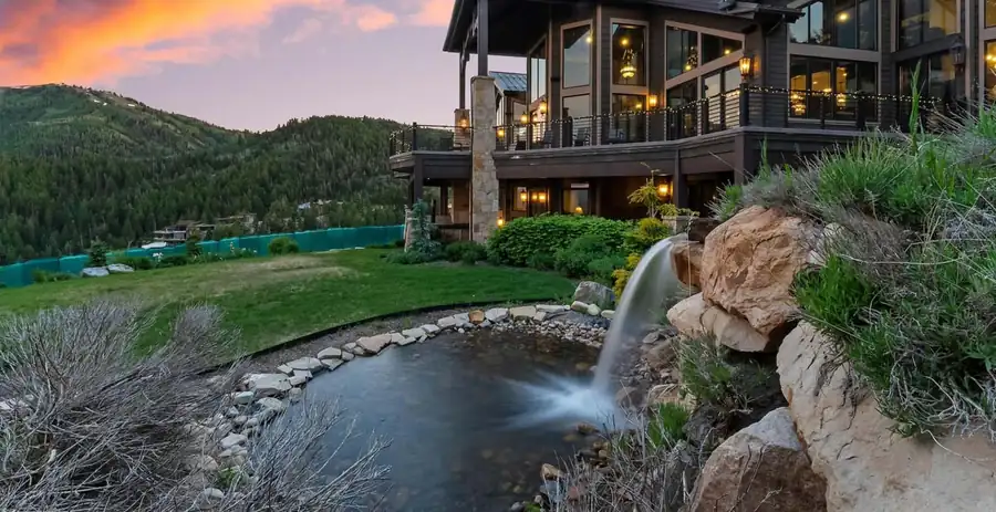 Sky Ridge Retreat